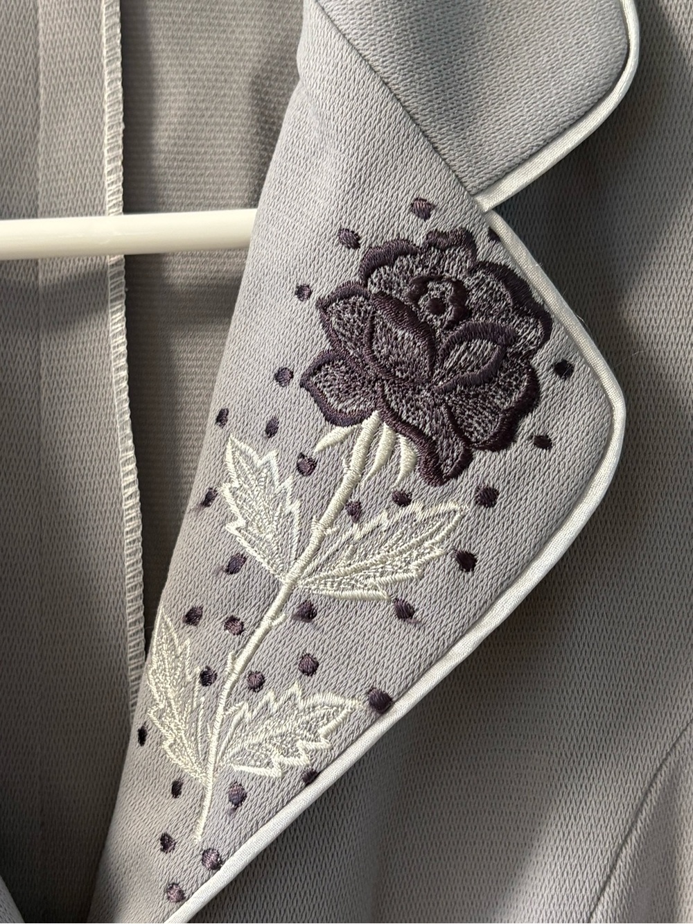 Women's Gray Embroidered Blazer Jacket - Picture 2 of 4